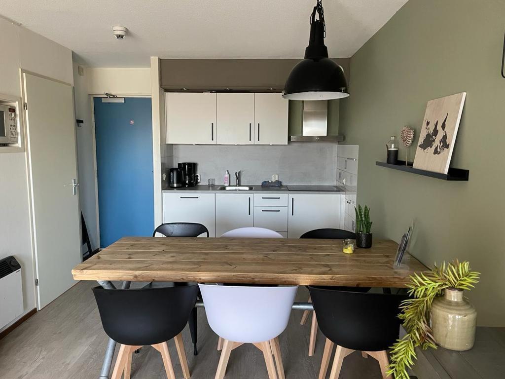 Appartement Senang, Resort Amelander Kaap Холум Екстериор снимка